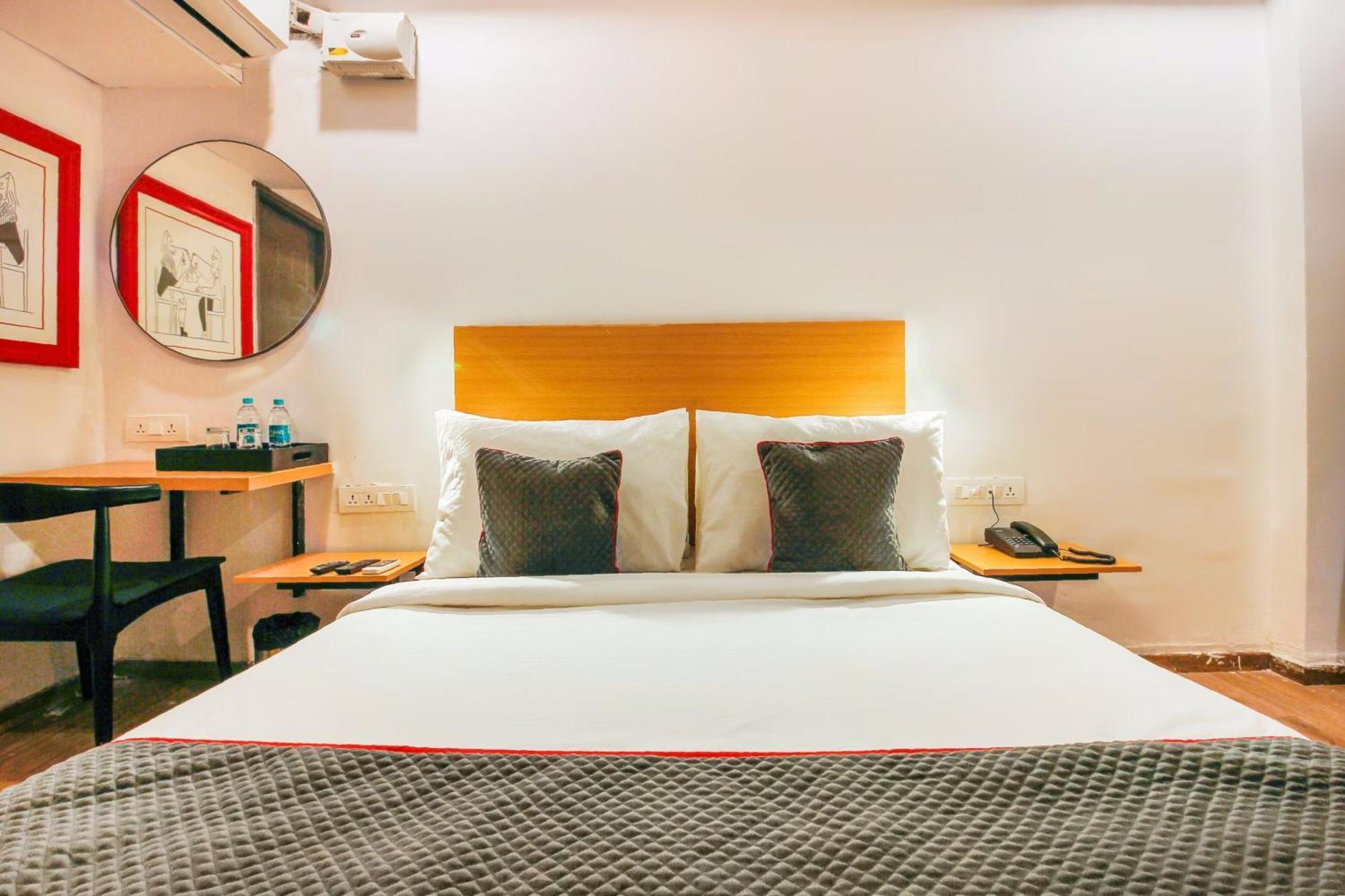 Super Townhouse Rcc Sunrise Hyderabad Exterior foto